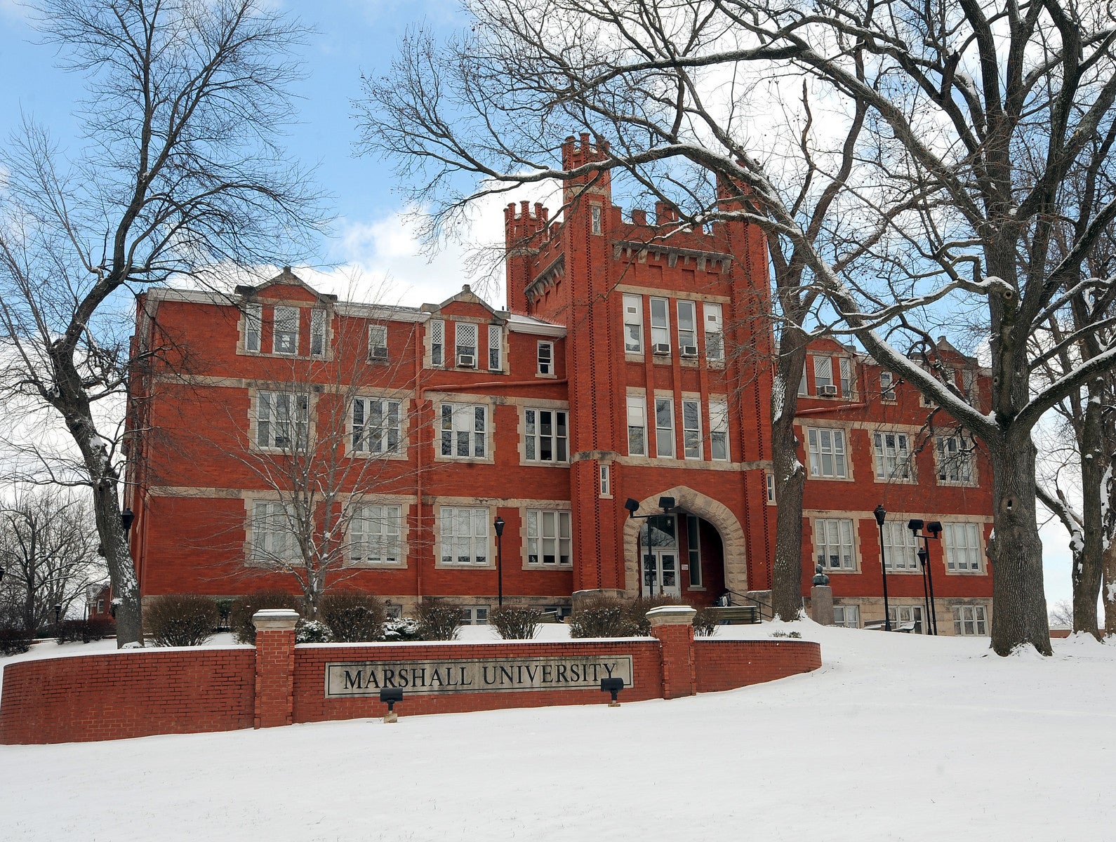 old-main1395-x3