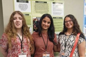 Biology & Biochem students featured in Neuron magazine for STEM leadership
