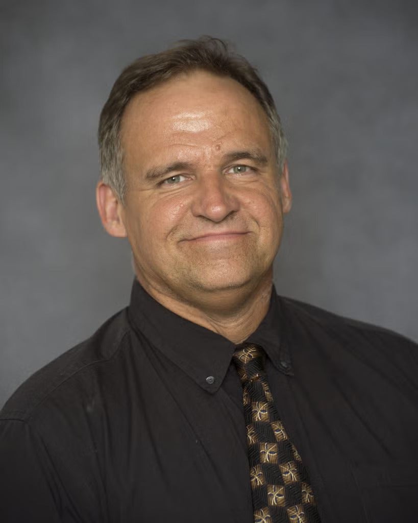Headshot of Jeff Garrett