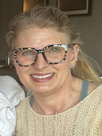 headshot of Jennifer Robinette