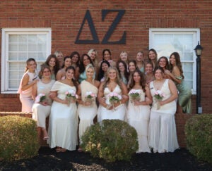 Haley Prather with her sorority, Delta Zeta.
