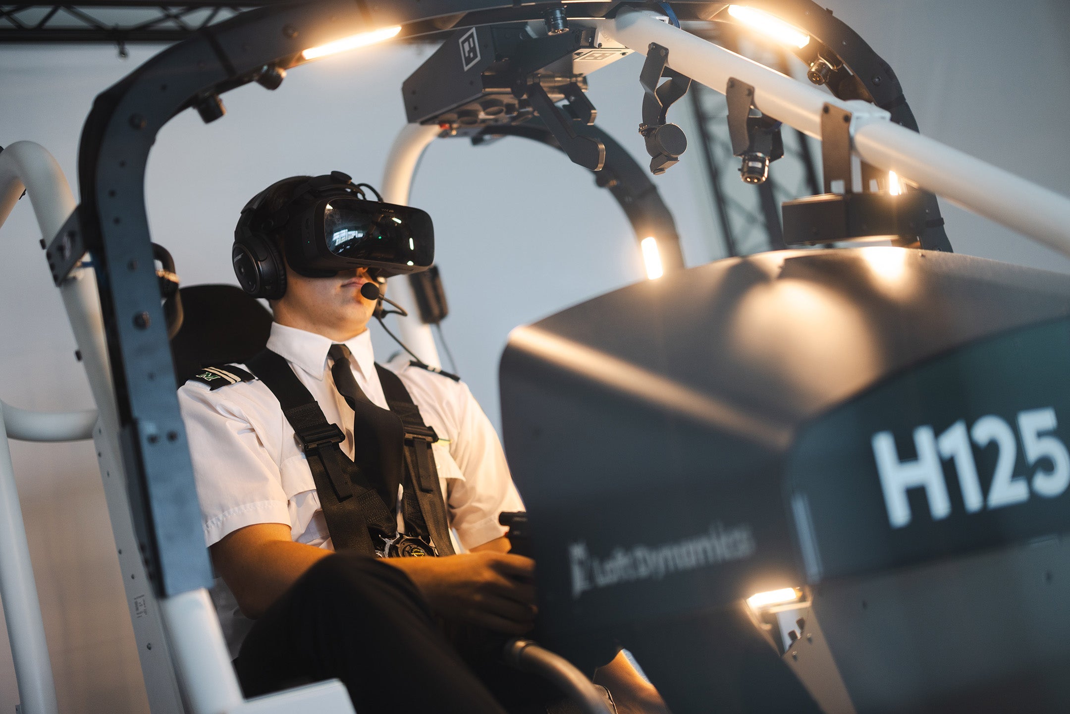 A Marshall Aviation student uses the H125 simulator
