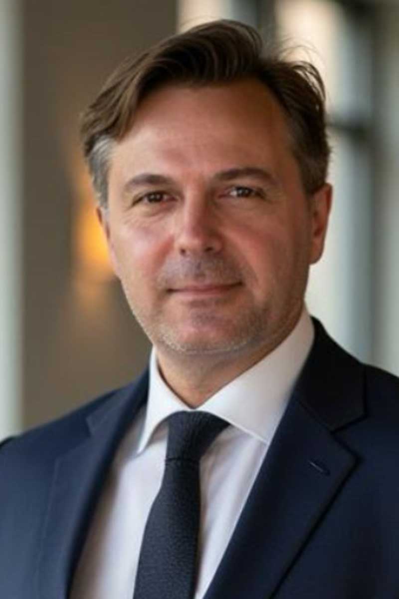 Chris Moore headshot