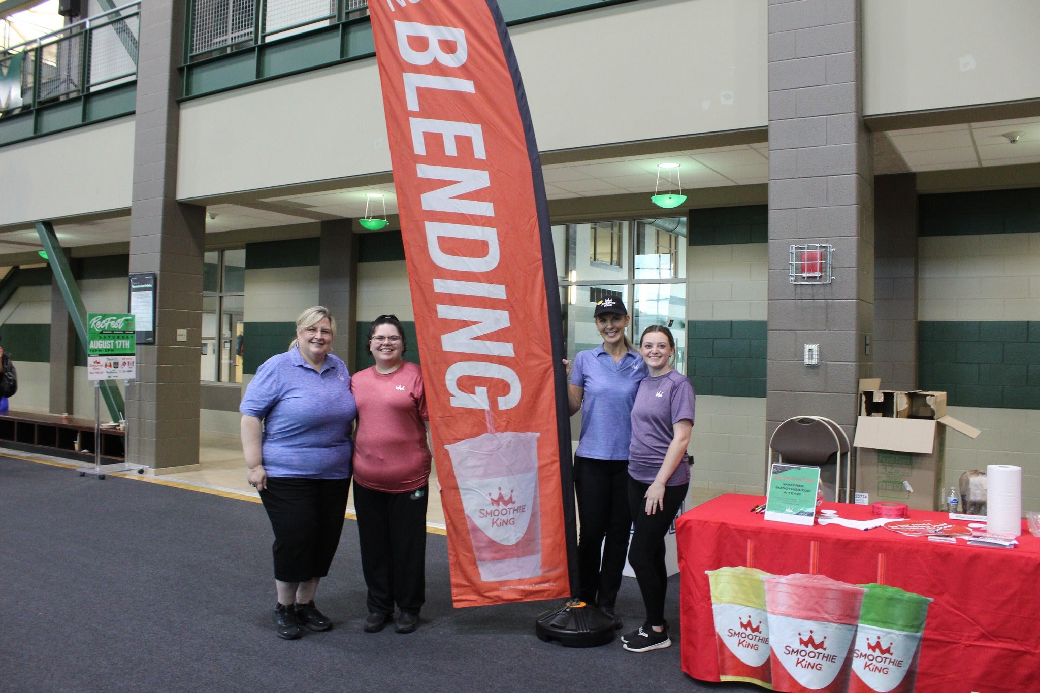 Image of Smoothie King employees
