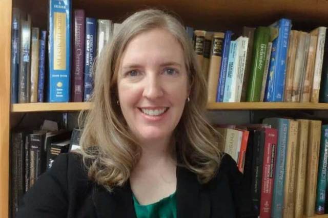 Chemistry professor receives grant from American Chemical Society
