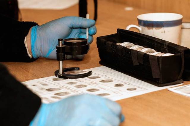 Forensic Engineering & Document Examination