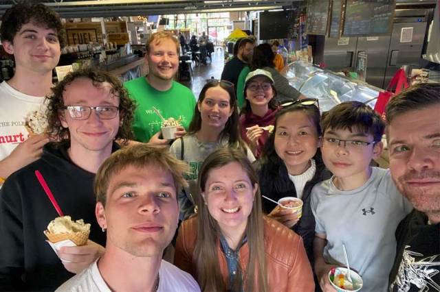 Chemistry students and faculty publish groundbreaking gut microbiome research