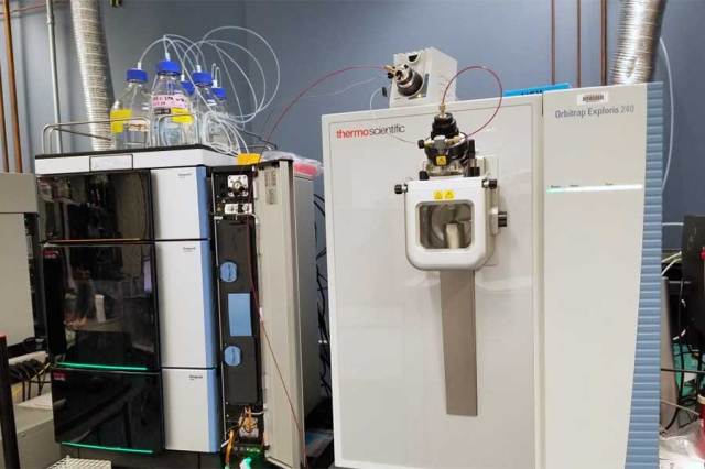 Chemistry professors secure NSF grant for state-of-the-art mass spectrometer
