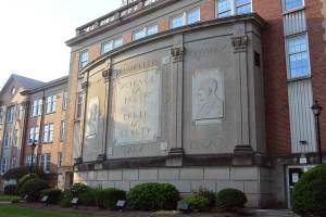 Image of the front of the College Science Building