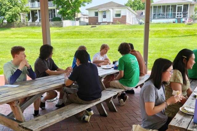 Mathematics & Physics kick off Research Experience for Undergraduates program