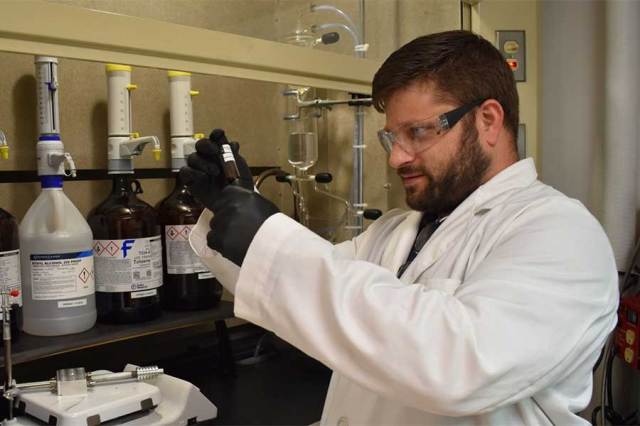 Physics faculty receives NASA support for second annual High School Science Day