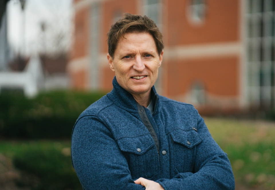 Headshot of Joel Peckham