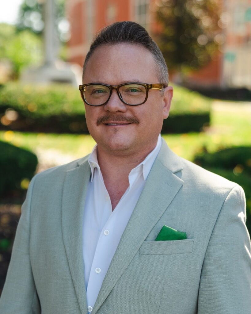 richard jones headshot outside