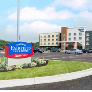 http://Fairfield%20Inn%20&%20Suites%20Hotel