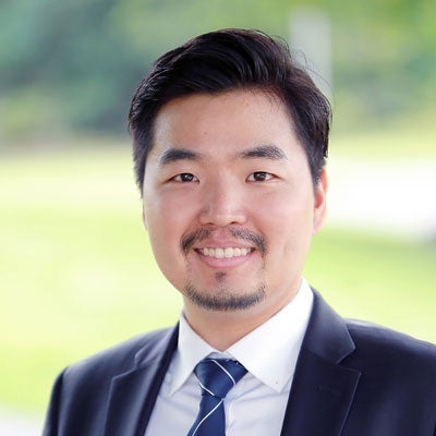 Image of Dr. Lee