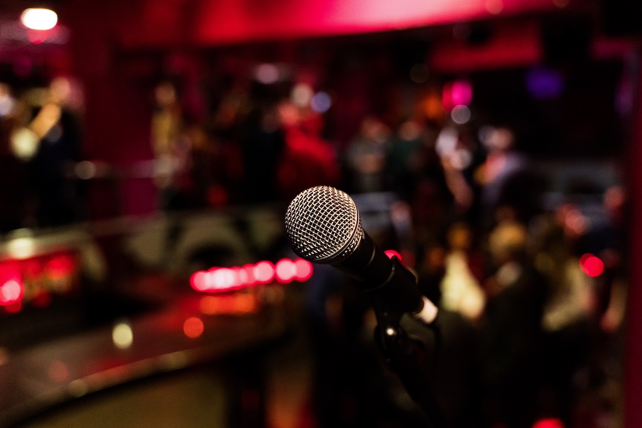 Image of Microphone in performance space.