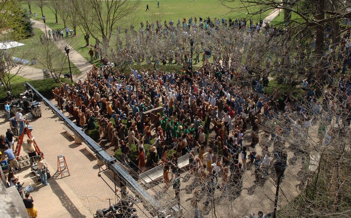 large group of people outside Morrow Library for 