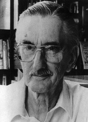 Photo of Nelson Bond