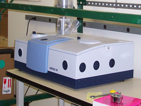 Bruker Optics Vertex 70 FTIR Spectrometer in 2008