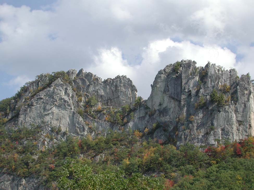 Vertical Silurian Tuscarora sandstone, Mouth of Seneca.