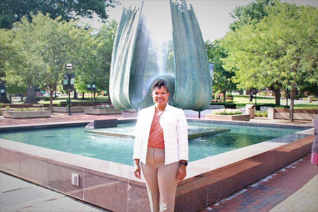 picture of Myesha P. Holmes.