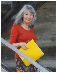 Headshot image of Dr. Edwina Pendarvis.